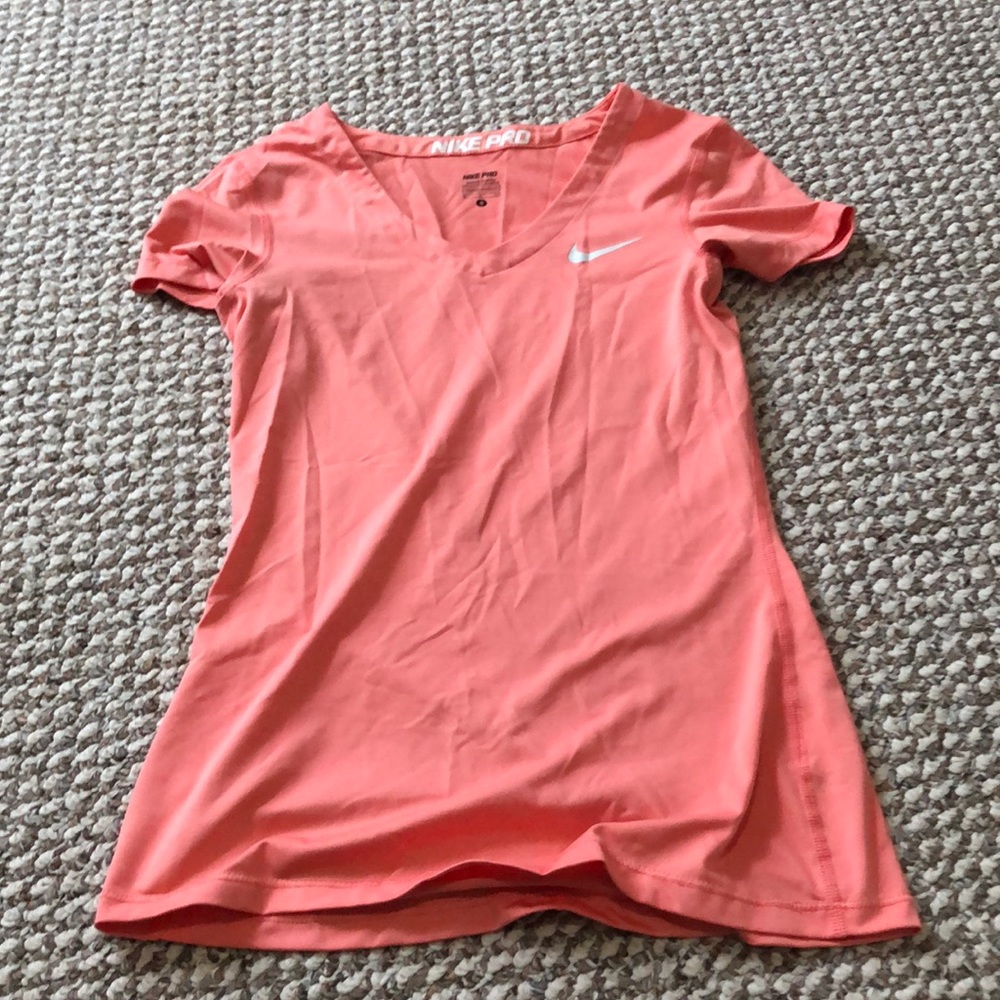 Nike short sleeve dry-fit shirt